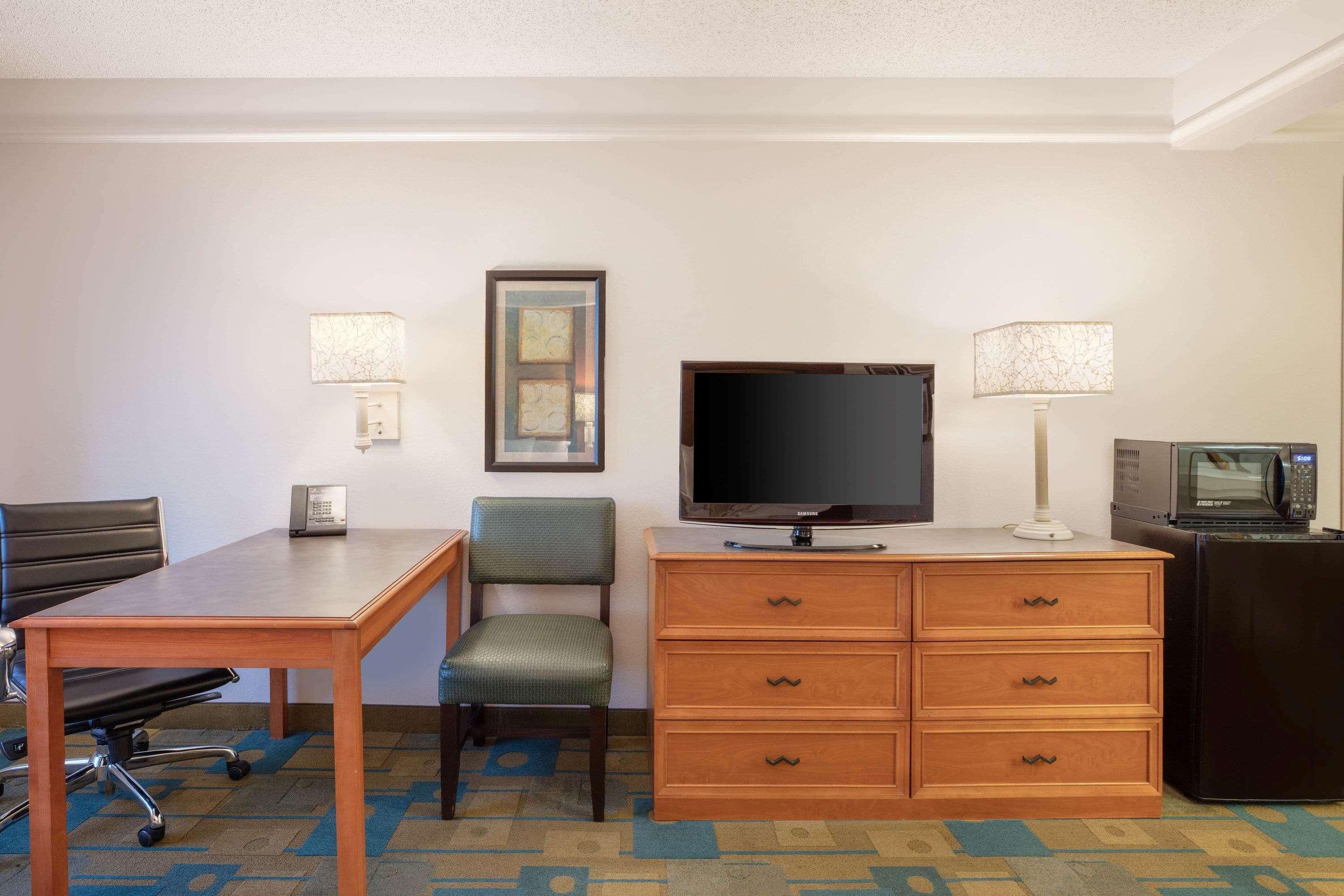 La Quinta Inn And Suites By Wyndham, Ocala Ngoại thất bức ảnh